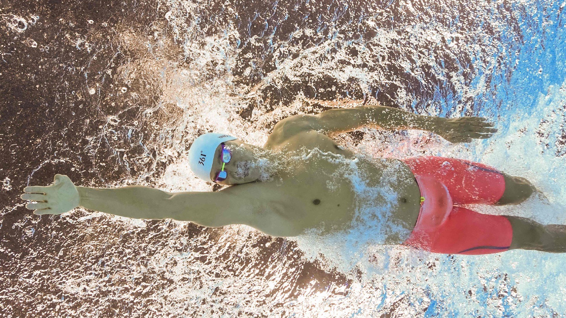 拉什福德一剑封喉,英格兰玫瑰战争险胜苏格兰